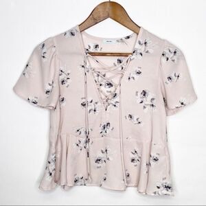 UO Kimchi Blue Judy Lace-Up Pink Floral Peplum Top